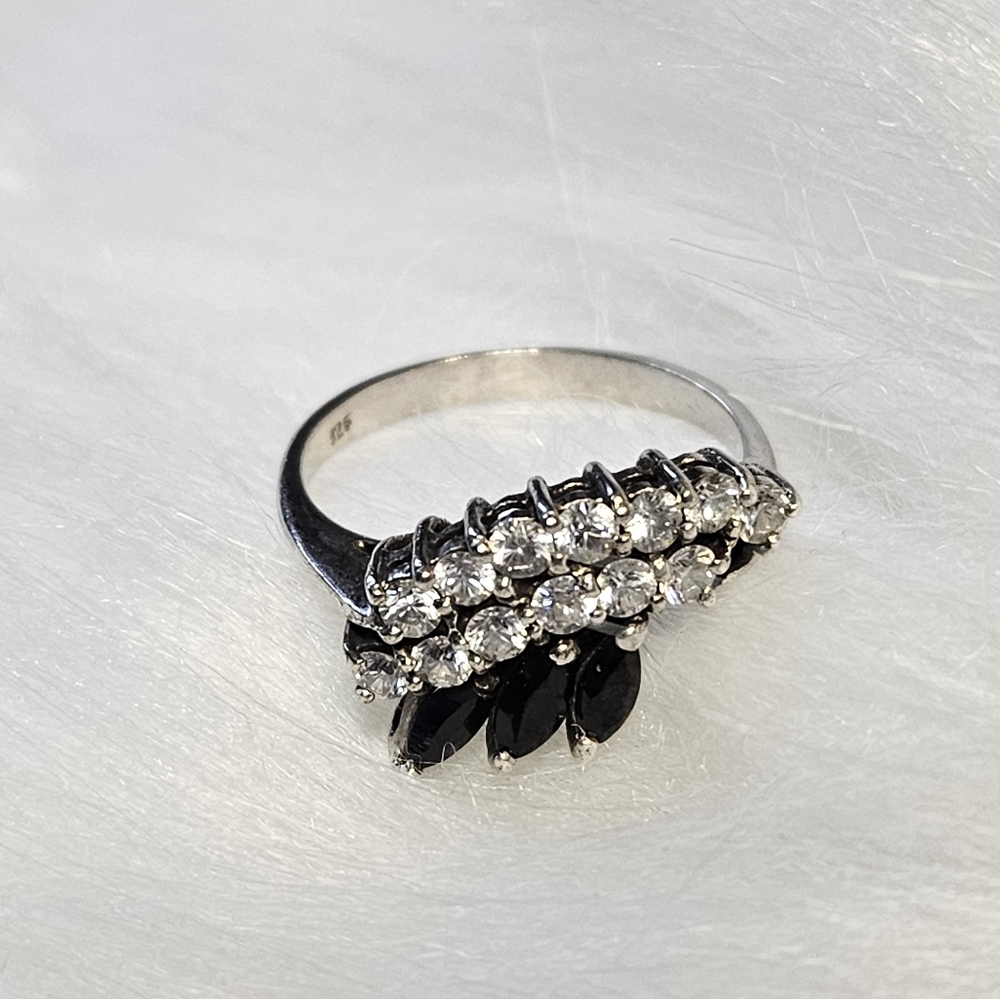 Sapphire & Cz Silver Size 7 Ring